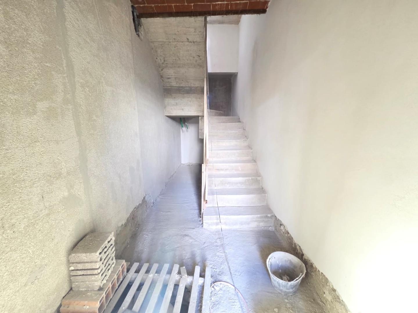 Trilocale ristrutturato a Cascina