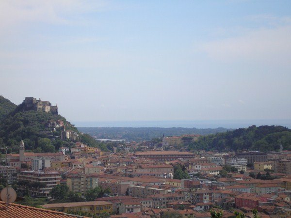 Appartamento vista mare, Massa lavacchio