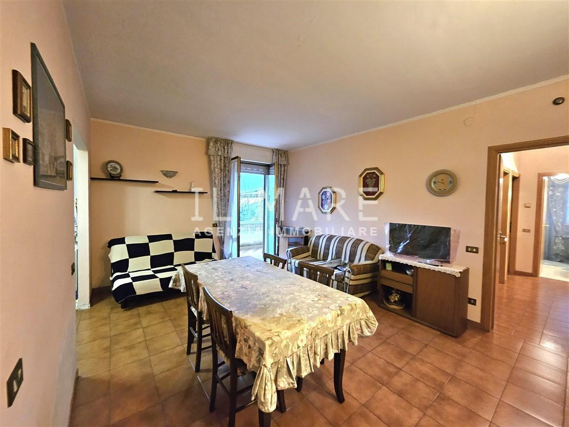 Quadrilocale in vendita, Massa marina di