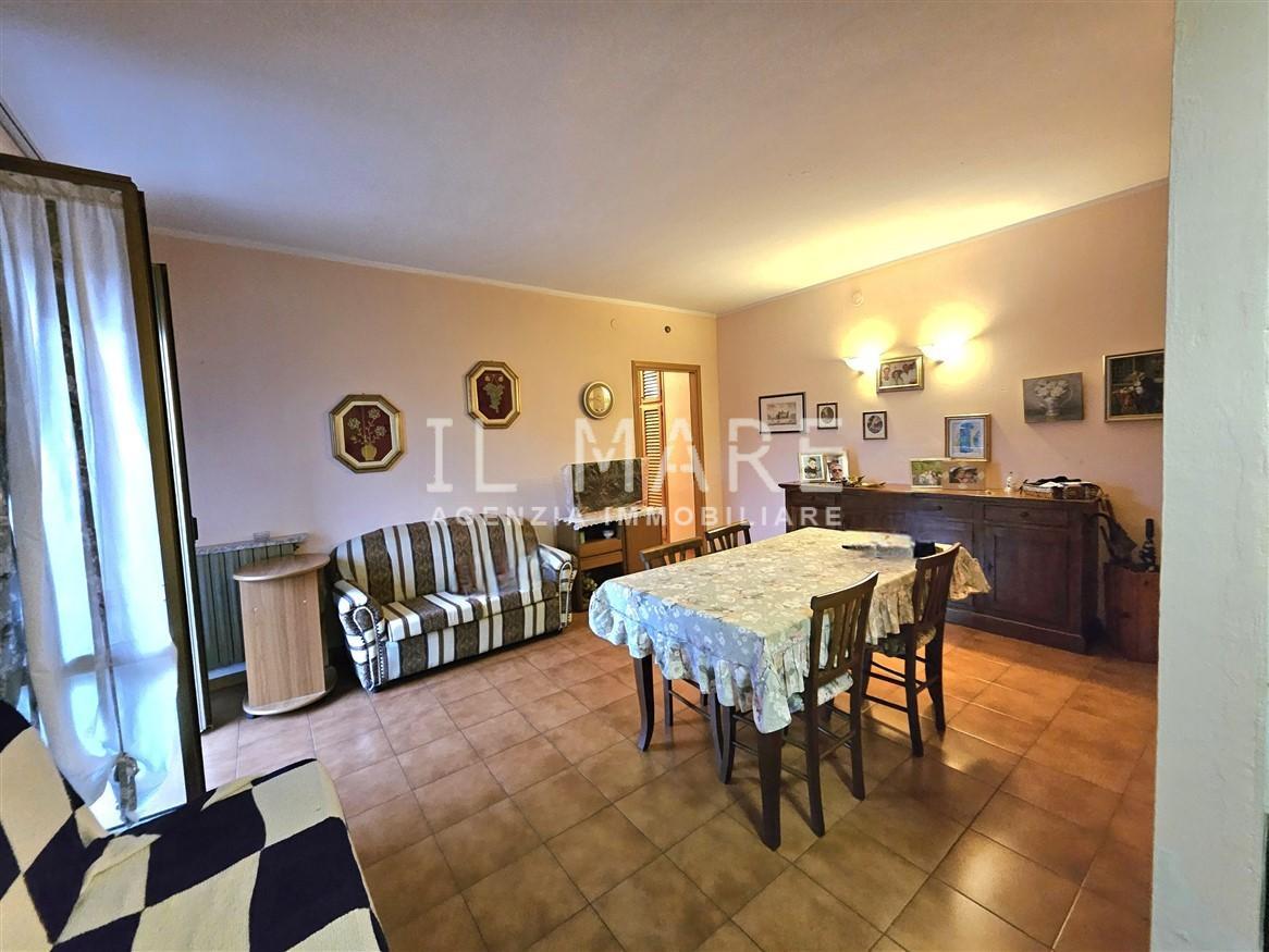 Quadrilocale in vendita, Massa marina di