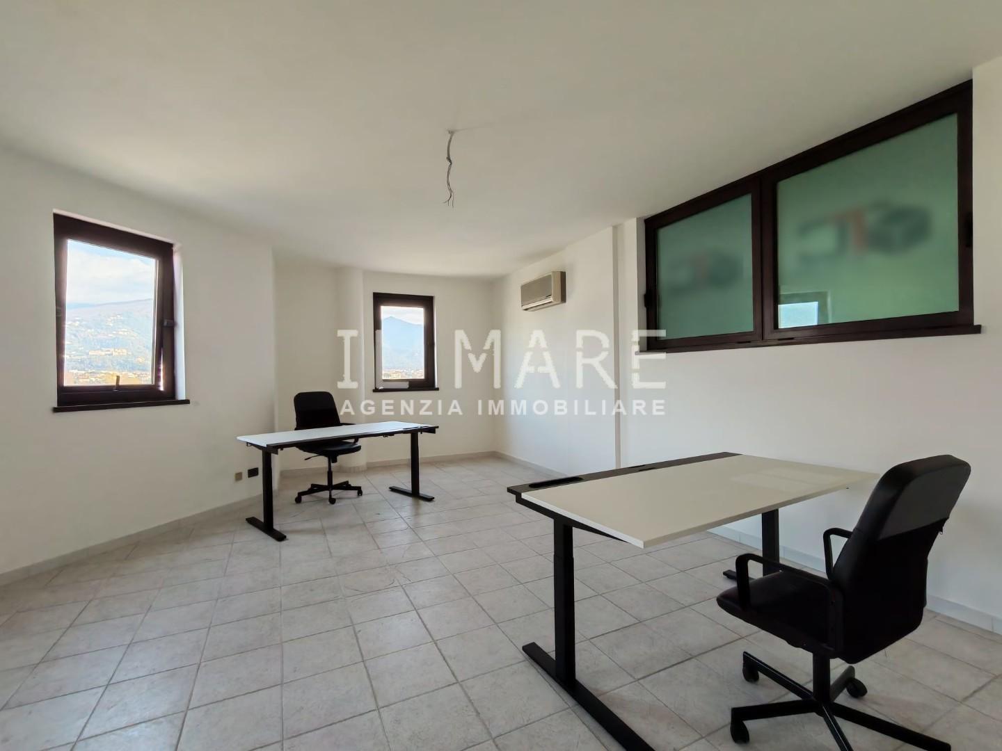 Ufficio in vendita, Massa zona viali