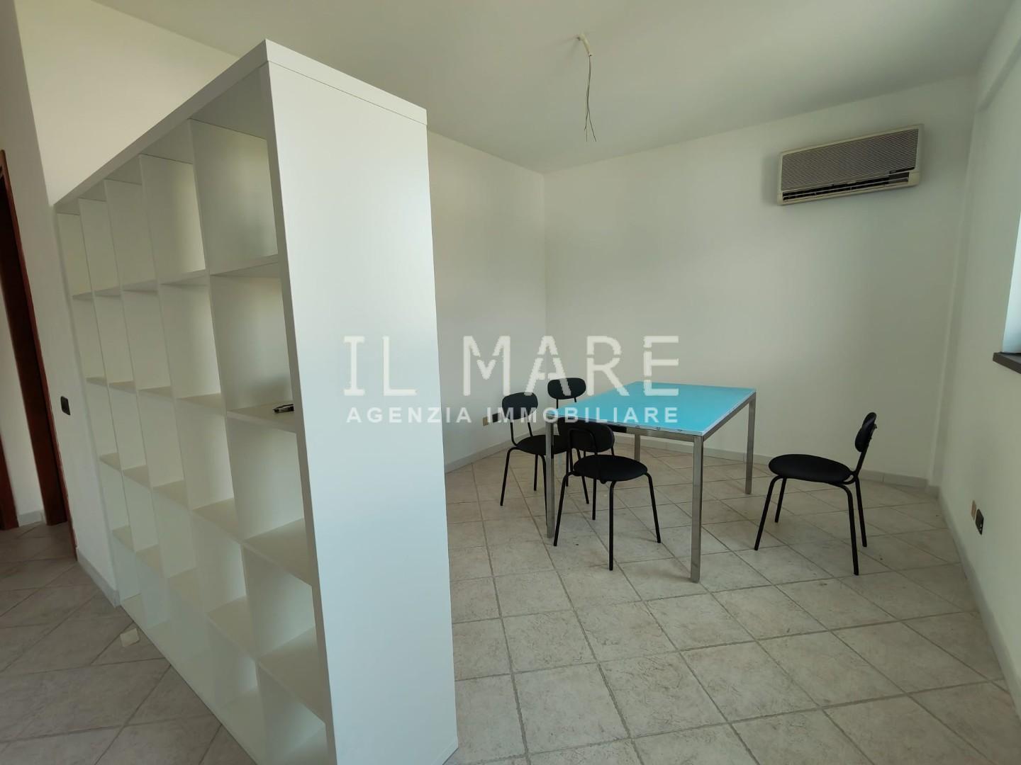 Ufficio in vendita, Massa zona viali