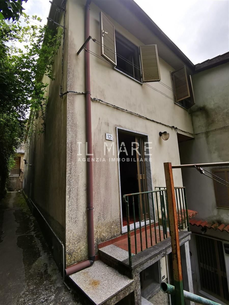 Casa indipendente in vendita, Massa gronda