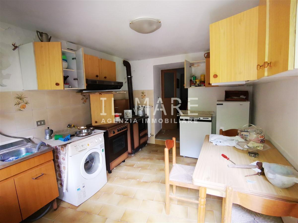 Casa indipendente in vendita, Massa gronda