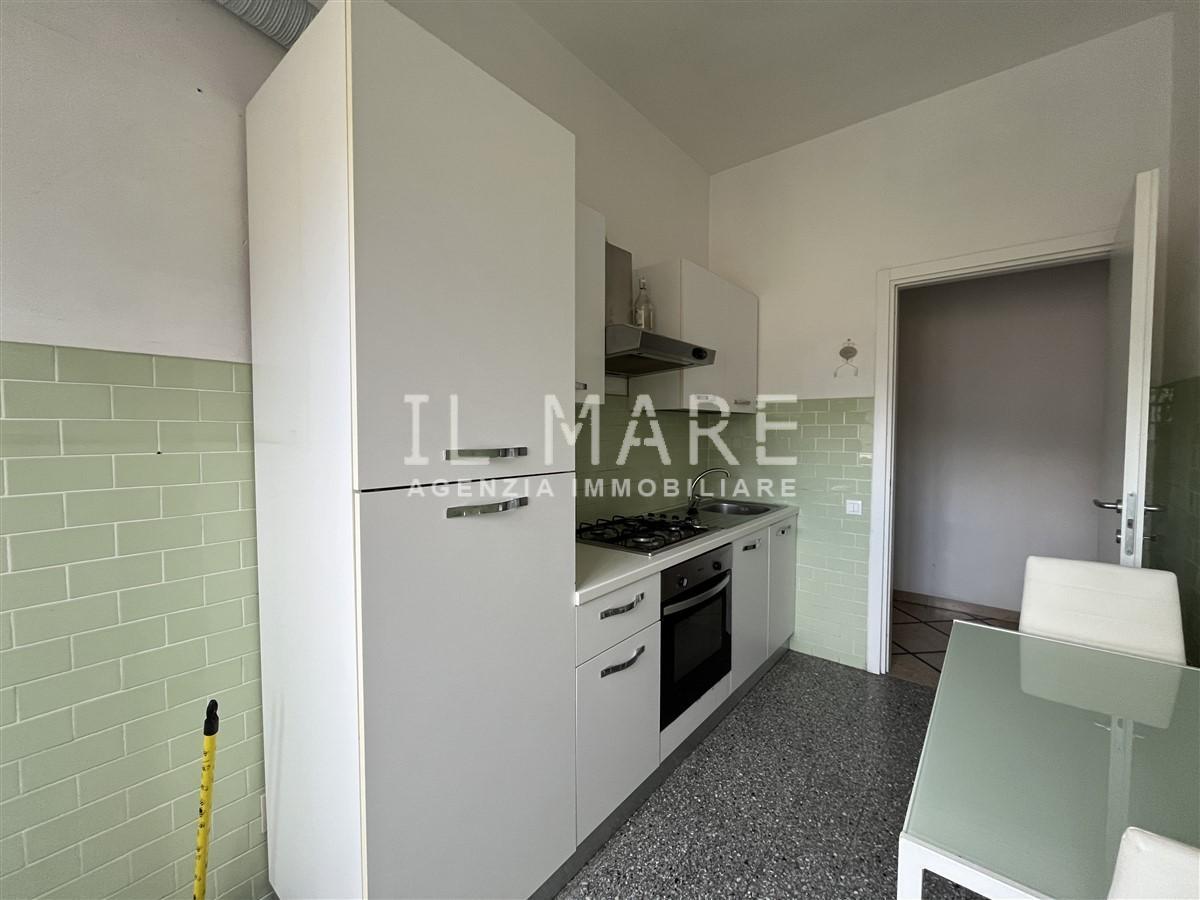 Trilocale in vendita, Massa centro