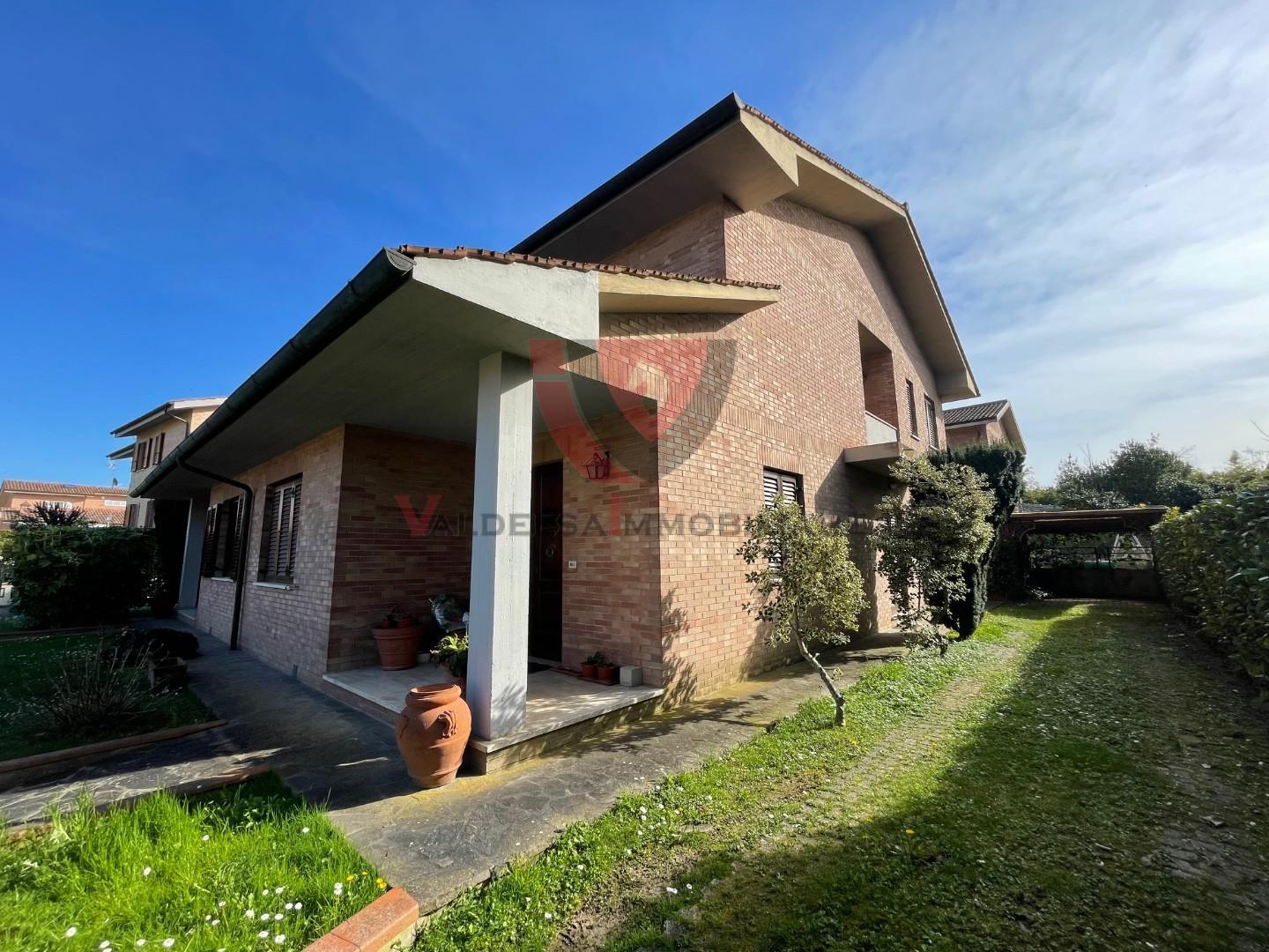 Villa Bifamiliare con giardino, Colle di Val d'Elsa gracciano dell'elsa