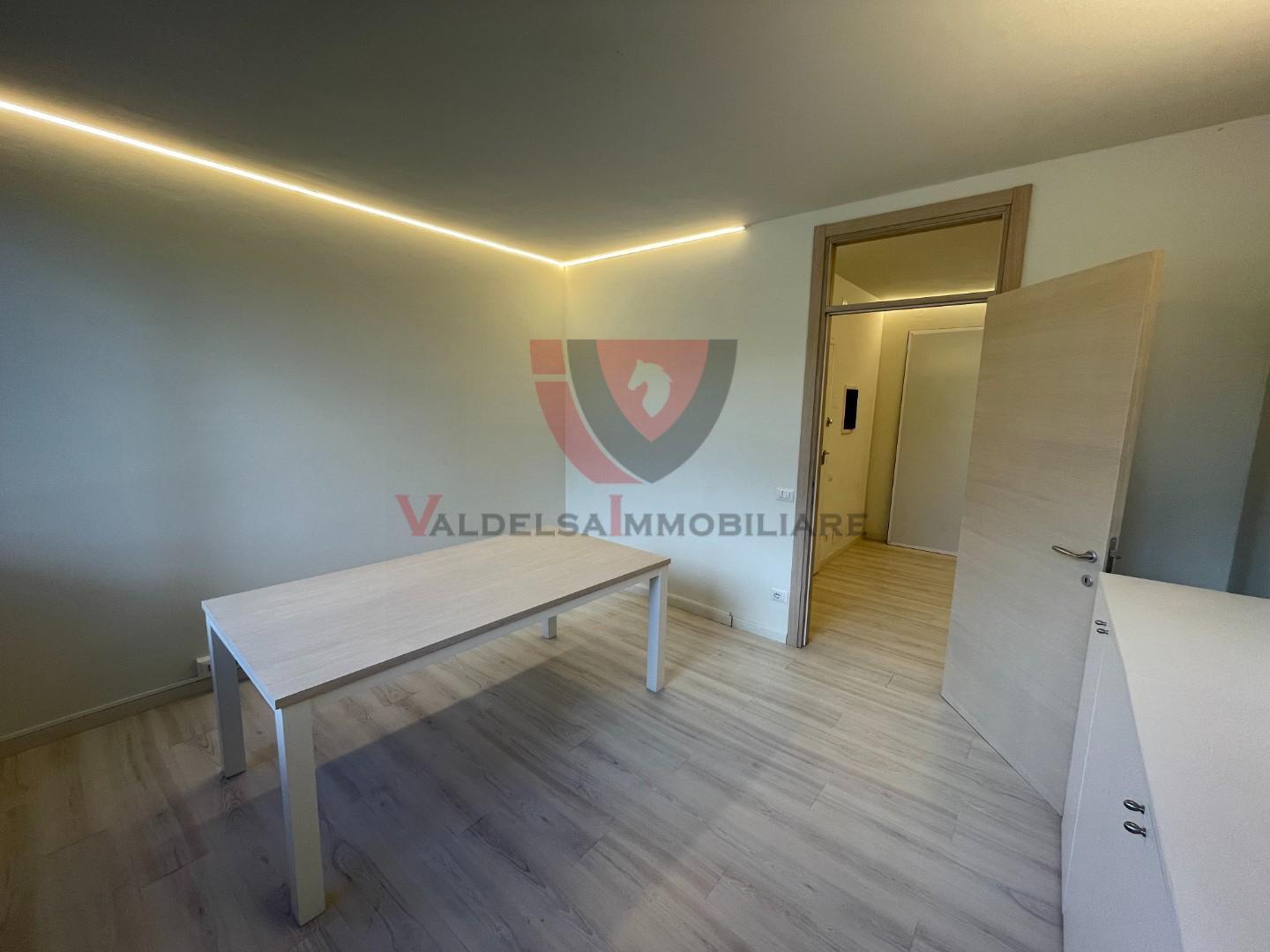 Ufficio in vendita, Poggibonsi salceto (rione chiesina)