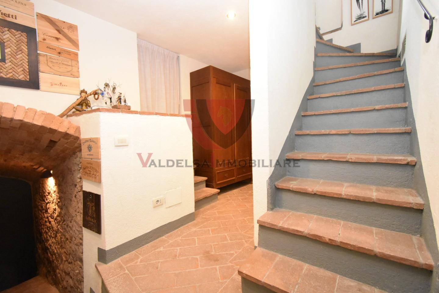 Casa indipendente con giardino, Poggibonsi gavignano