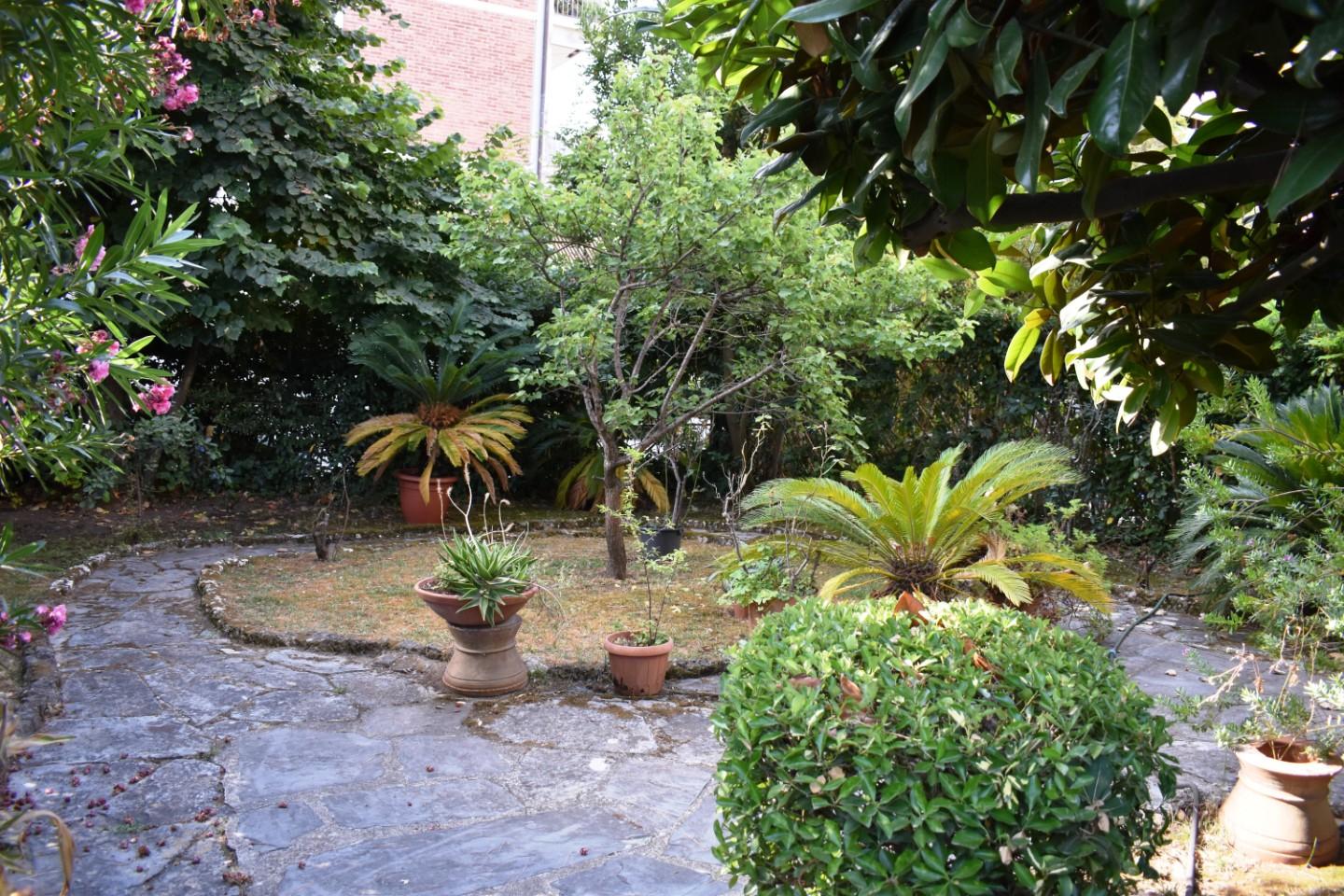 Appartamento con giardino, Viareggio citt giardino