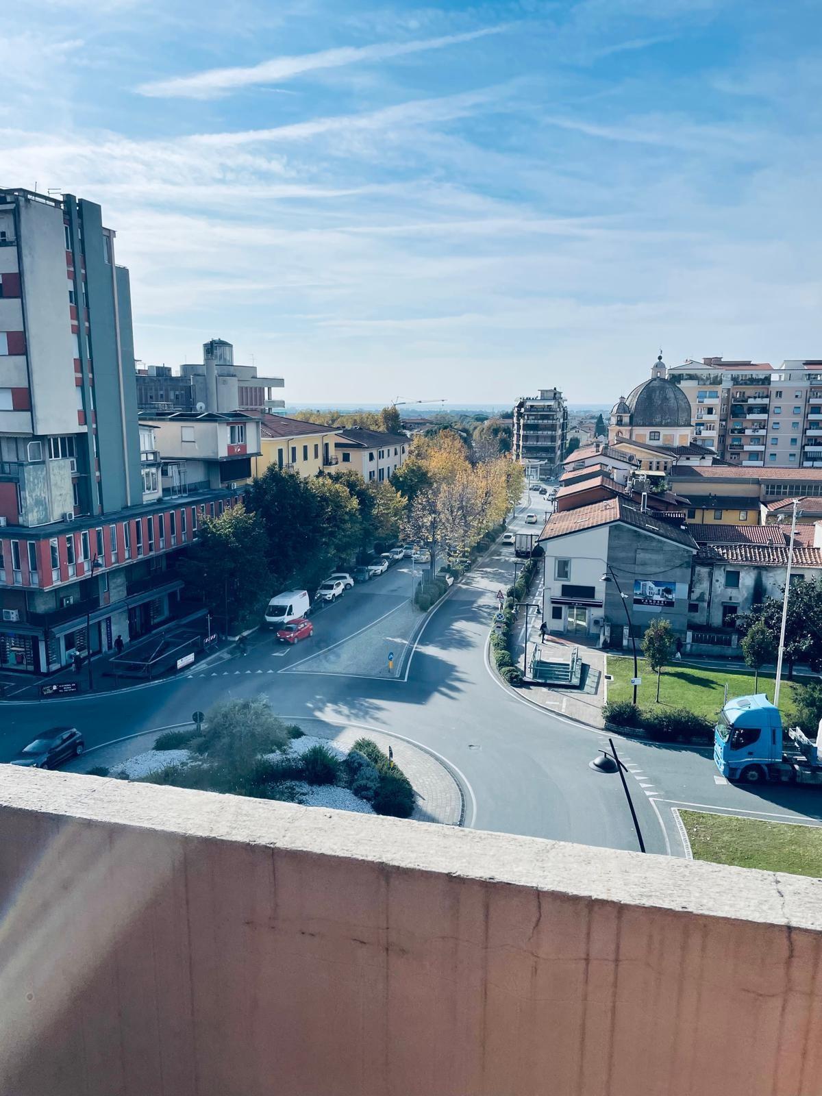 Appartamento vista mare, Massa centro