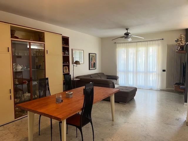 Villa con giardino a Massa