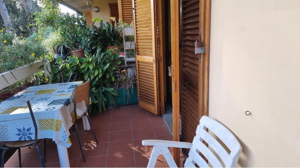 Appartamento arredato in affitto, Massa marina di