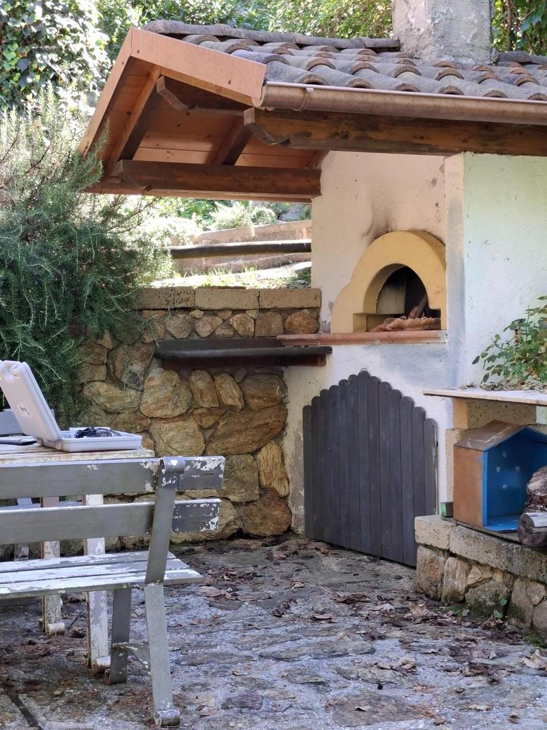 Casa indipendente con giardino, Montignoso rifugio pasquilio