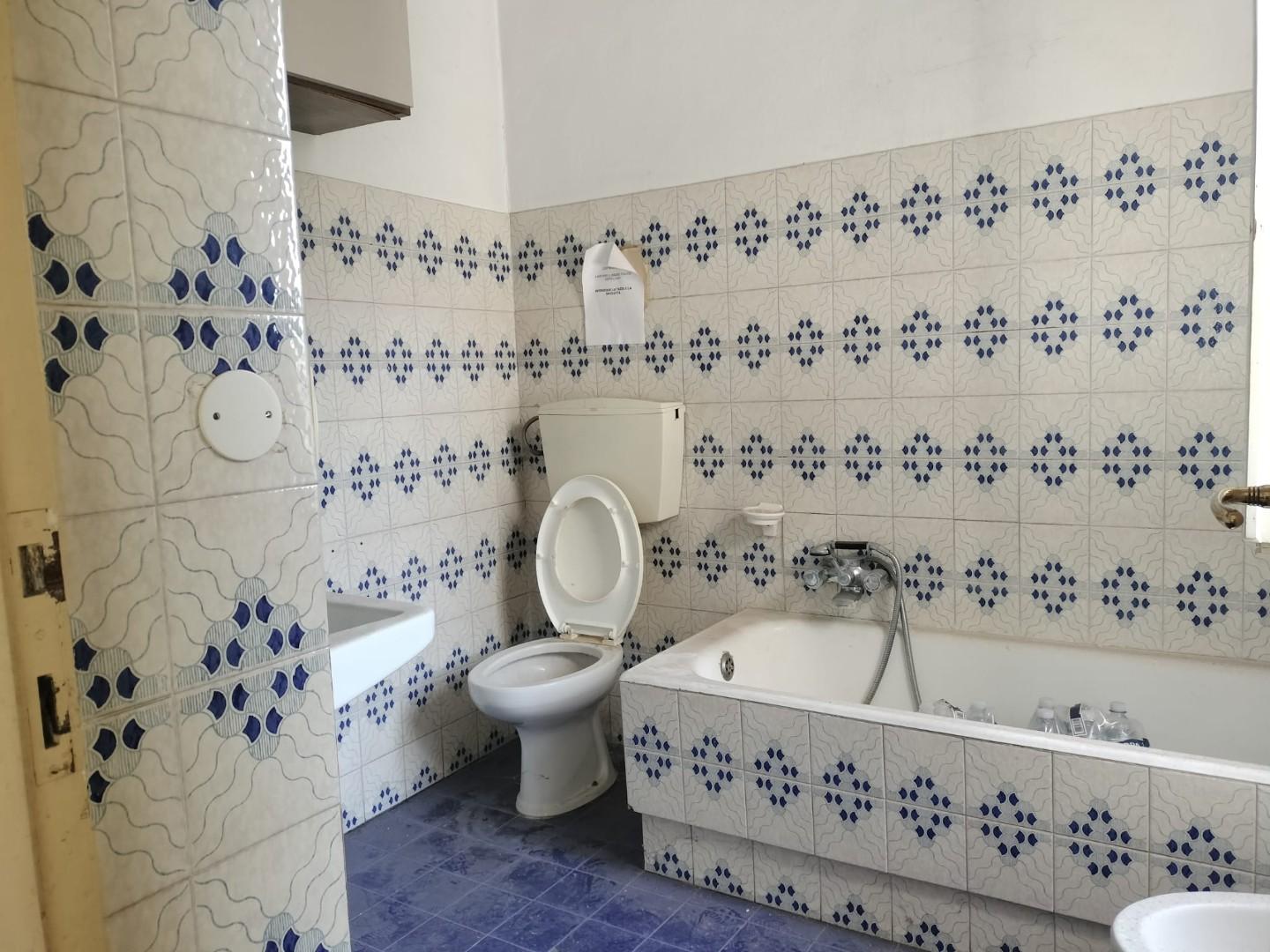 Appartamento da ristrutturare, Massa centro storico