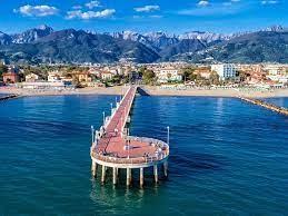 Locale commerciale in affitto, Massa marina di