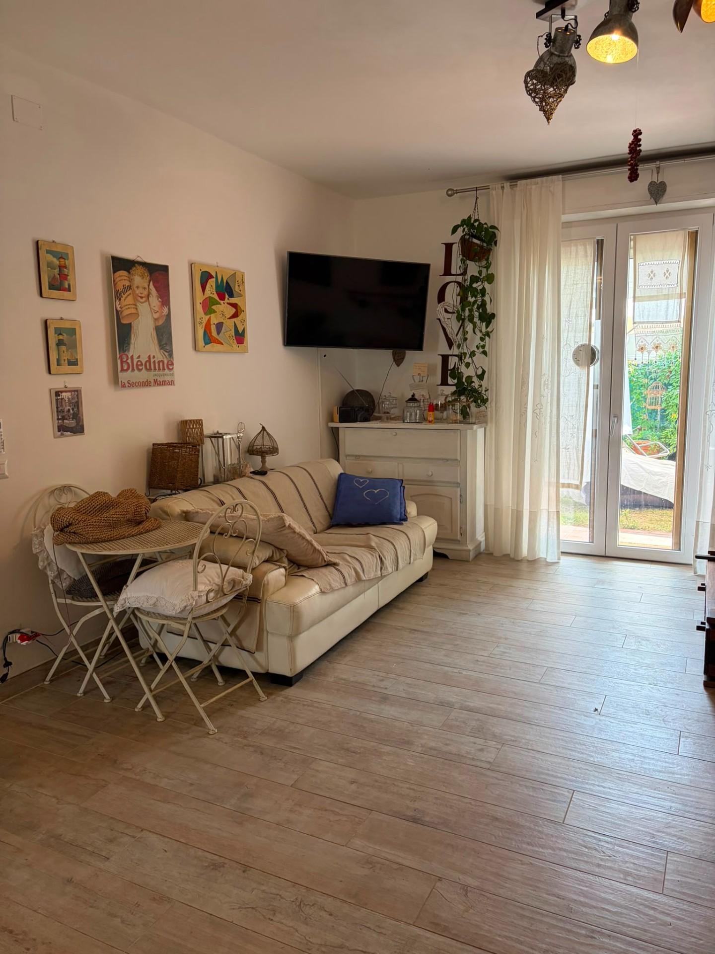 Quadrilocale in vendita, Massa marina di