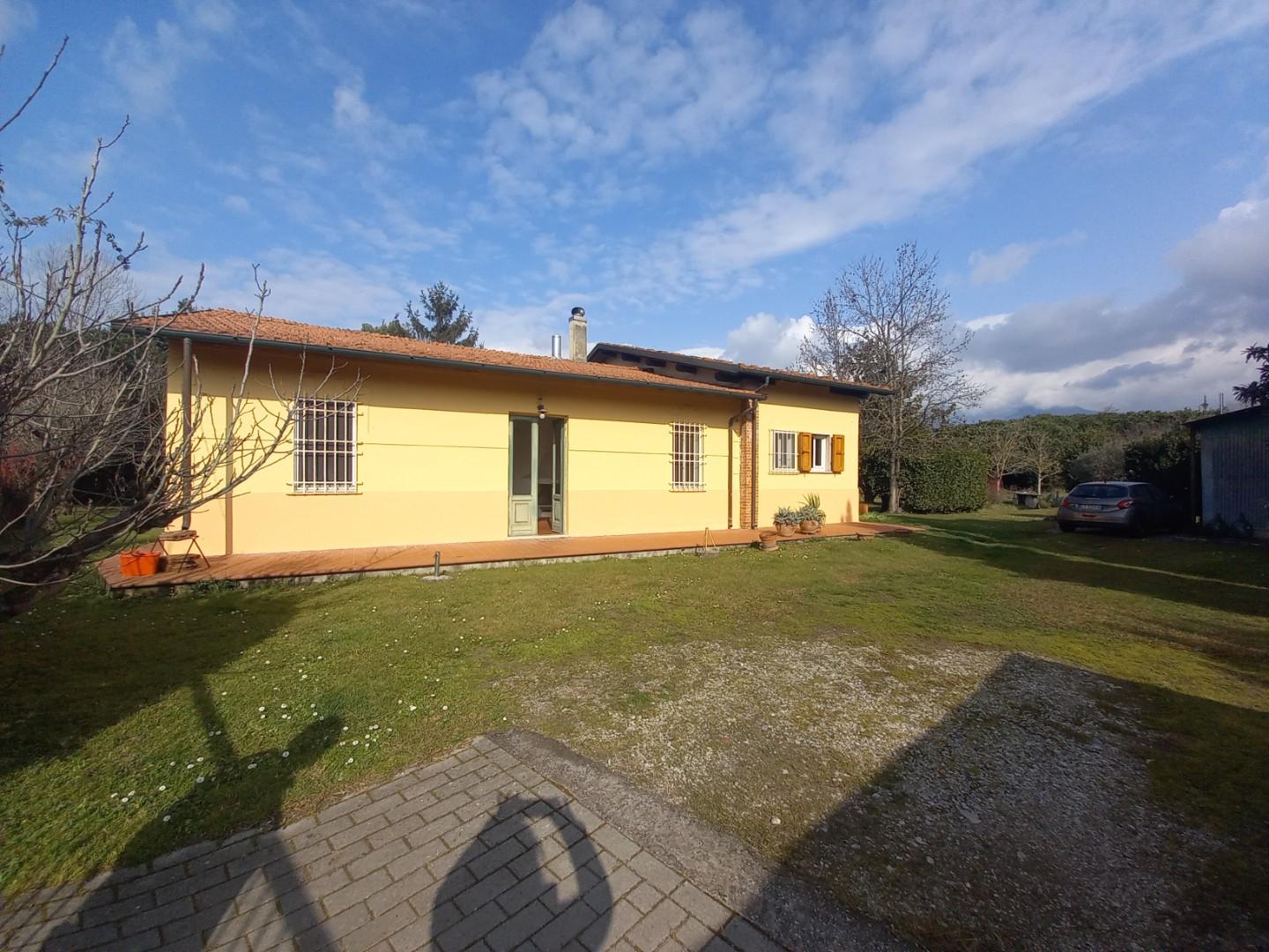 Villa Bifamiliare arredata in affitto, Camaiore lido di