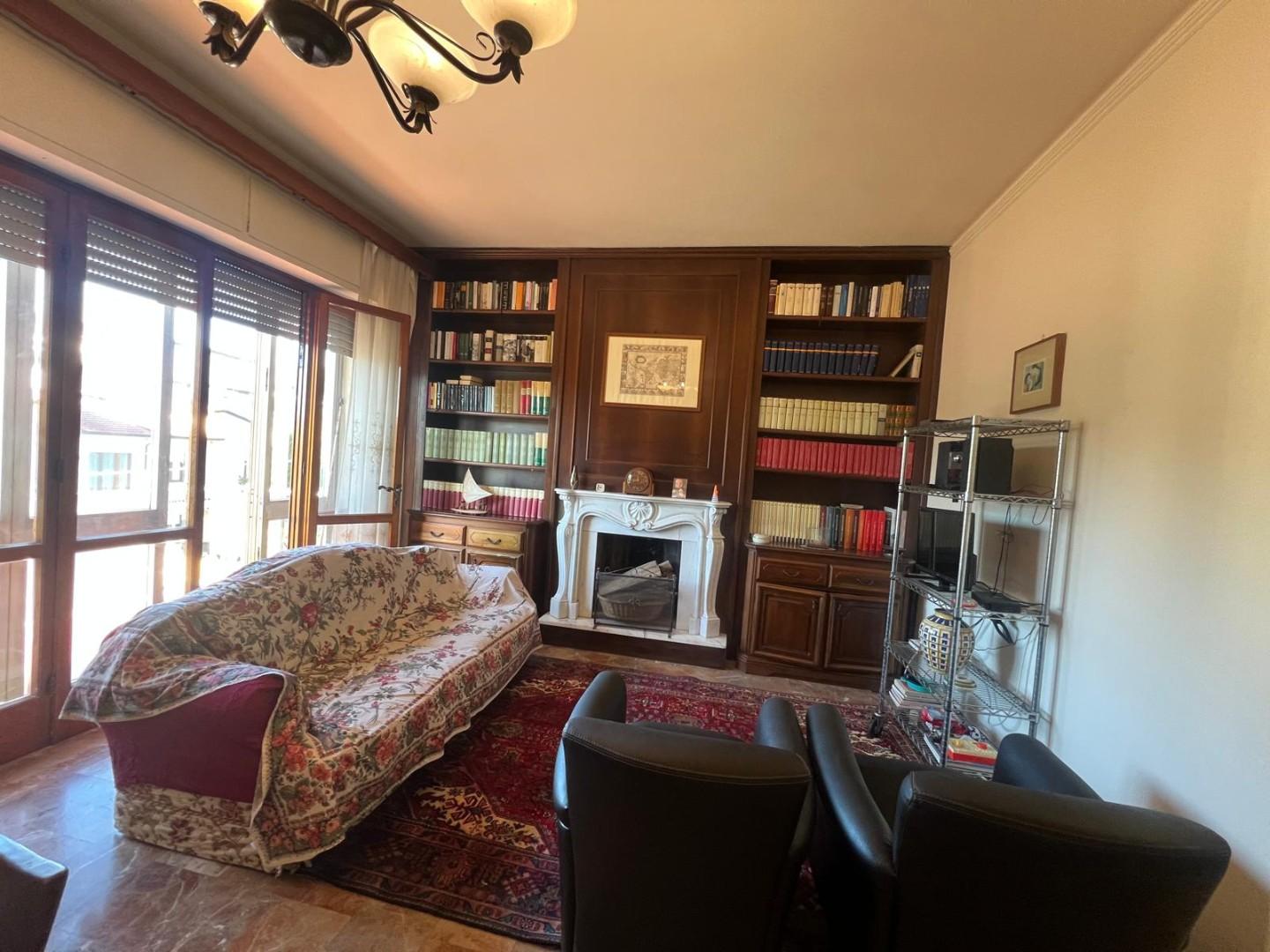 Appartamento in vendita, Camaiore lido di