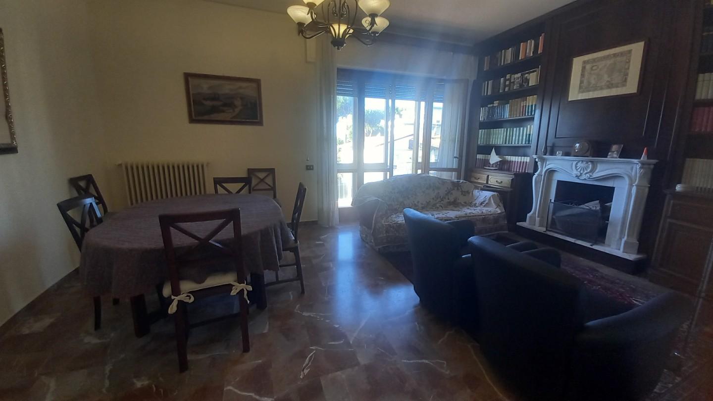 Appartamento in vendita, Camaiore lido di