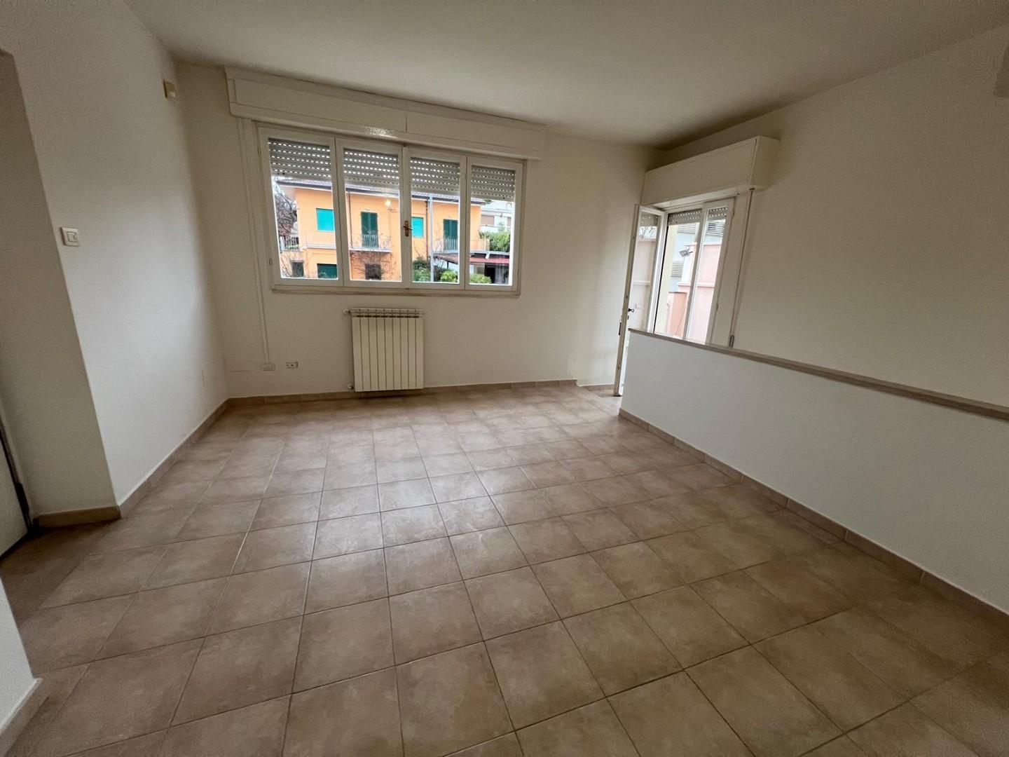 Appartamento con giardino, Camaiore lido di