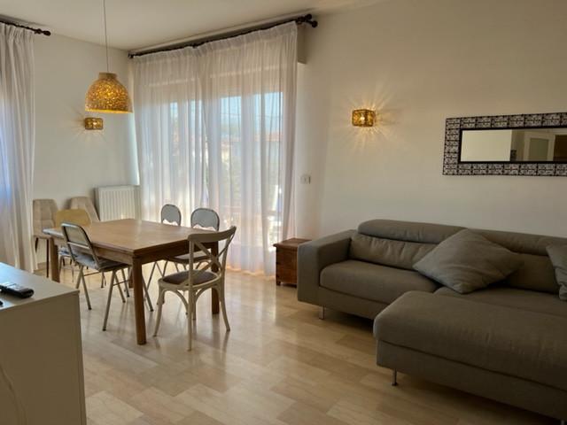 Appartamento arredato in affitto, Camaiore lido di