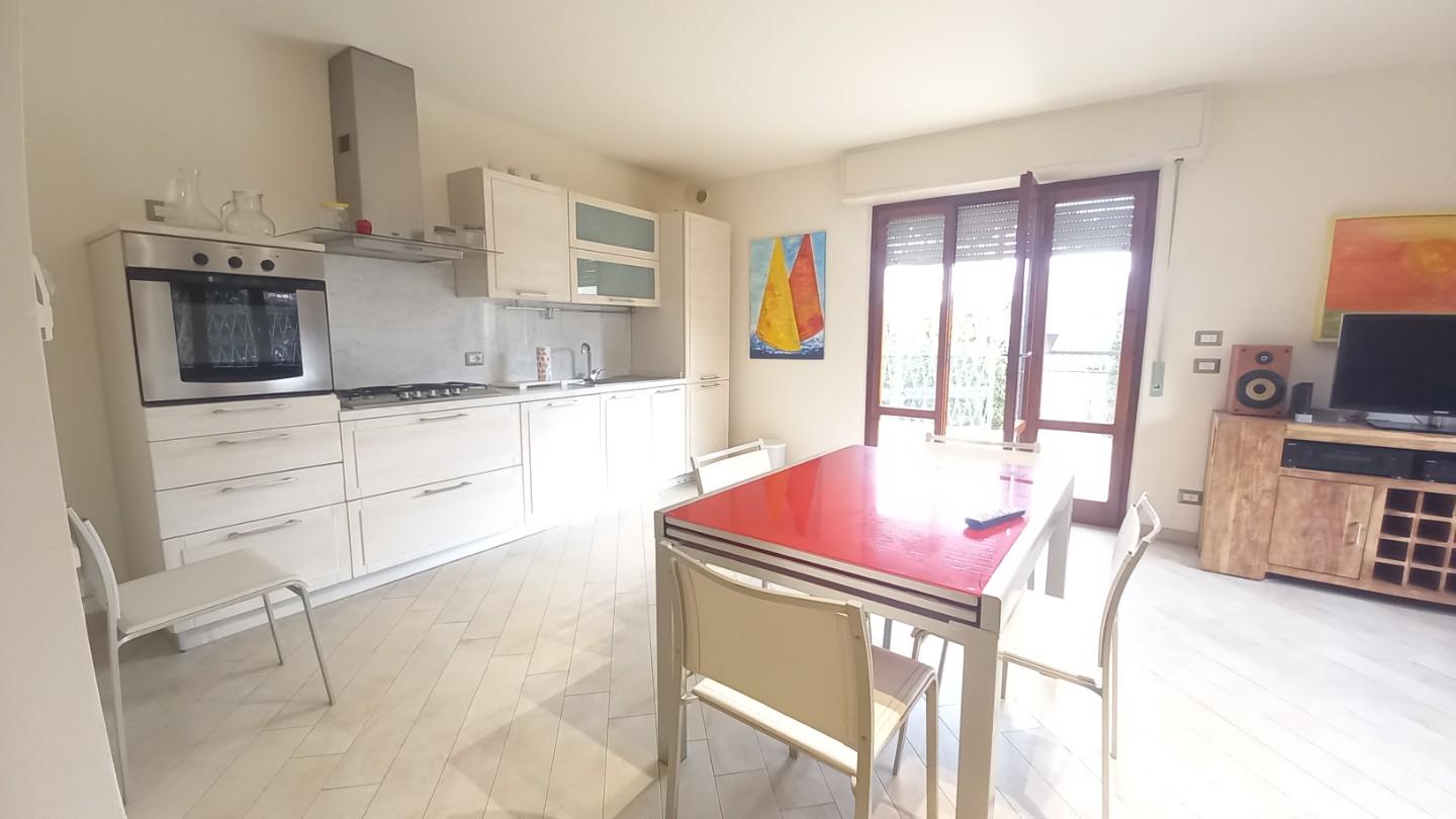 Trilocale con giardino, Camaiore lido di