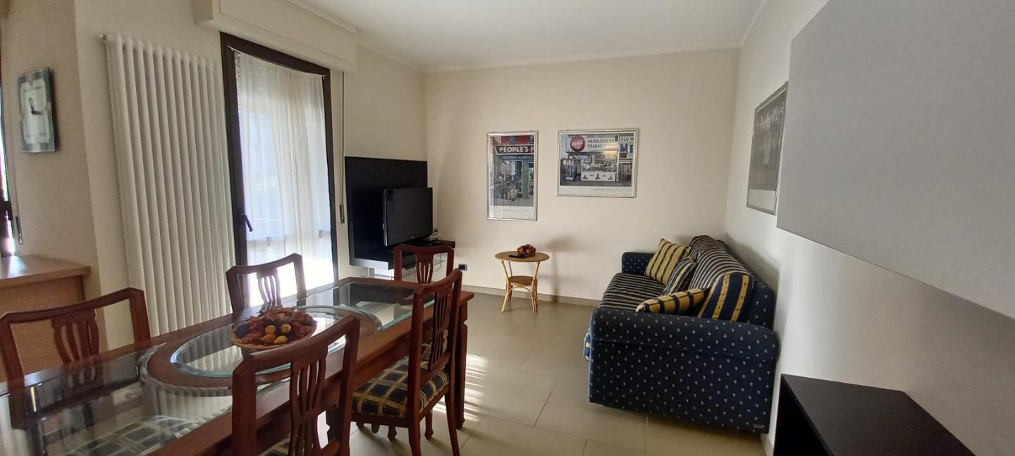 Trilocale arredato in affitto, Viareggio citt� giardino