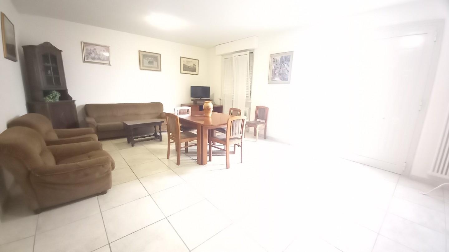 Villa Bifamiliare arredata in affitto a Camaiore