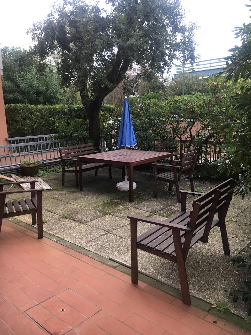 Trilocale arredato in affitto, Camaiore lido di