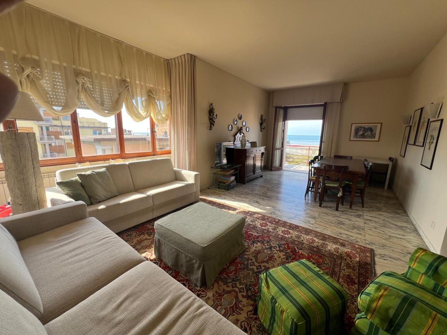 Attico in vendita, Viareggio citt� giardino