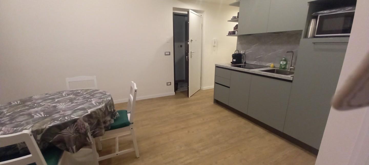 Trilocale arredato in affitto, Camaiore lido di