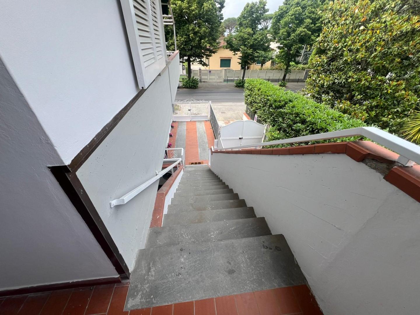 Attico ristrutturato, Camaiore lido di
