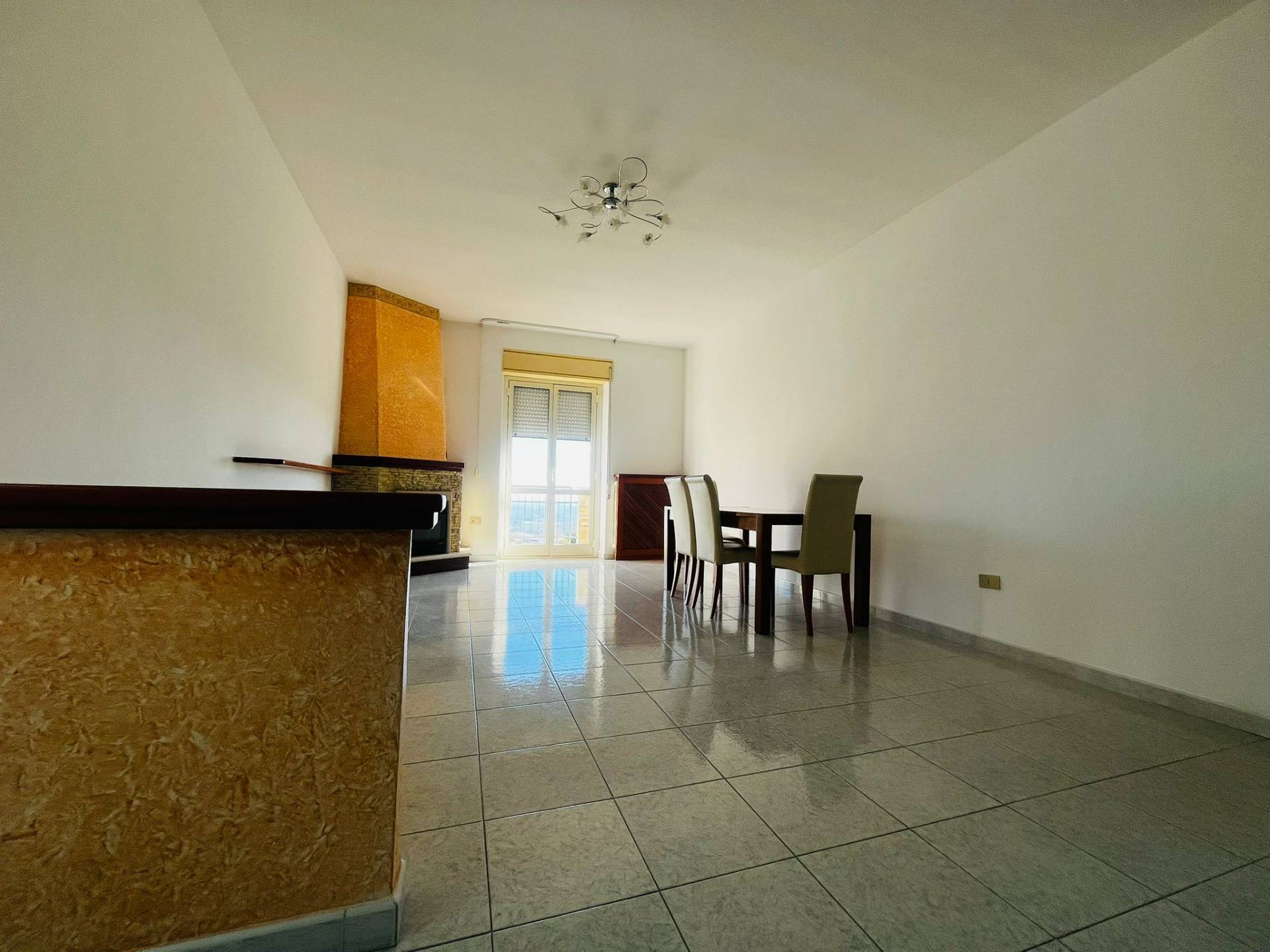 Appartamento in vendita a Motta Montecorvino