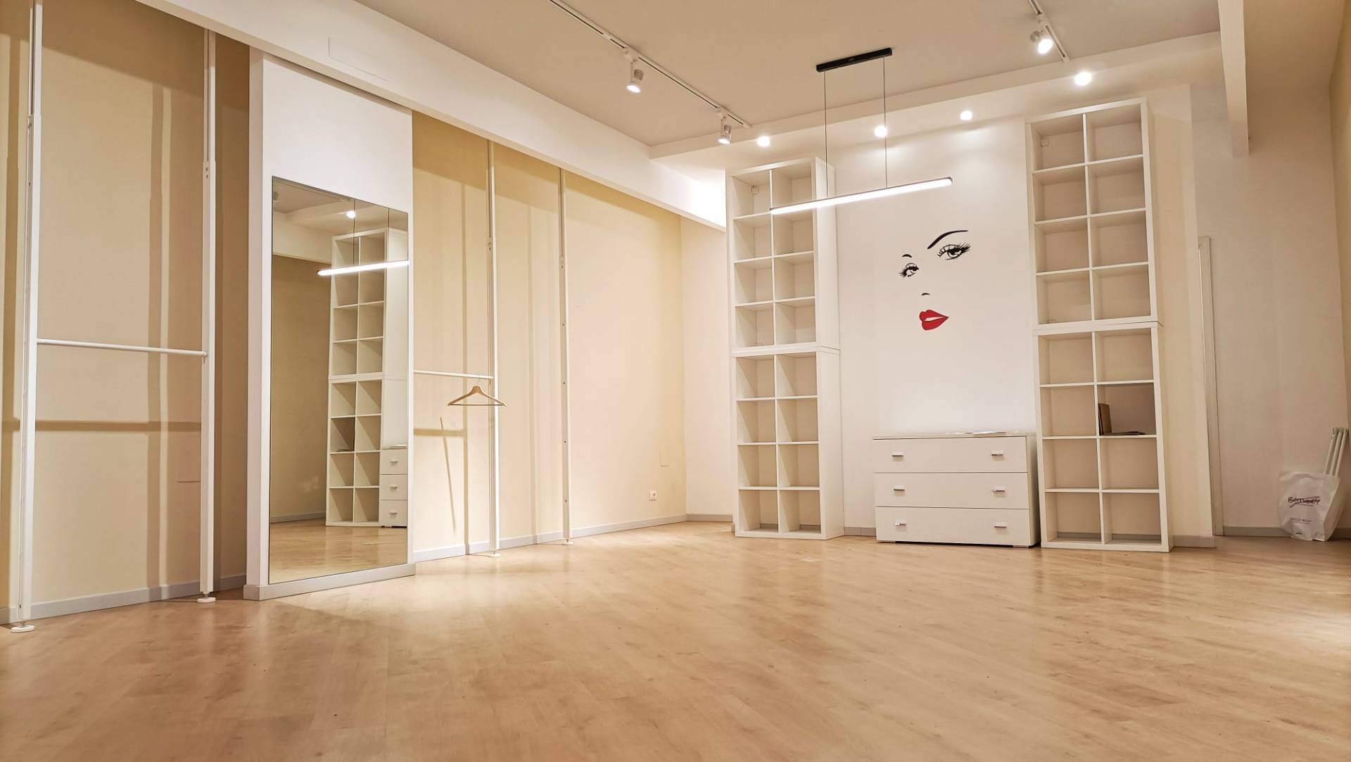 Locale commerciale in vendita a Lucera