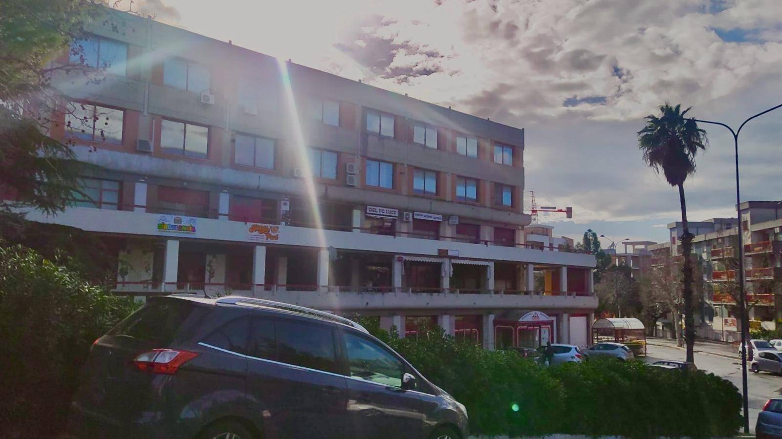 Locale commerciale in vendita a Lucera