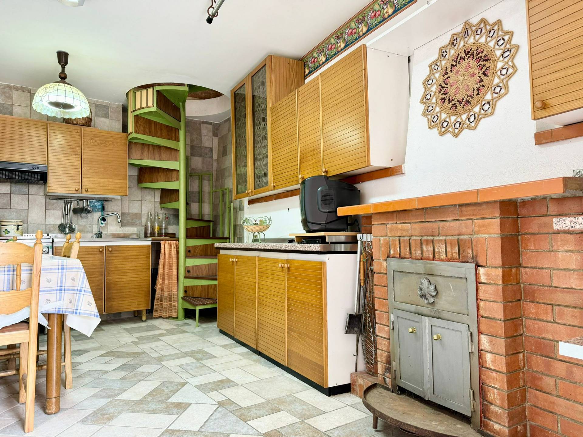 Casa indipendente in vendita a Motta Montecorvino