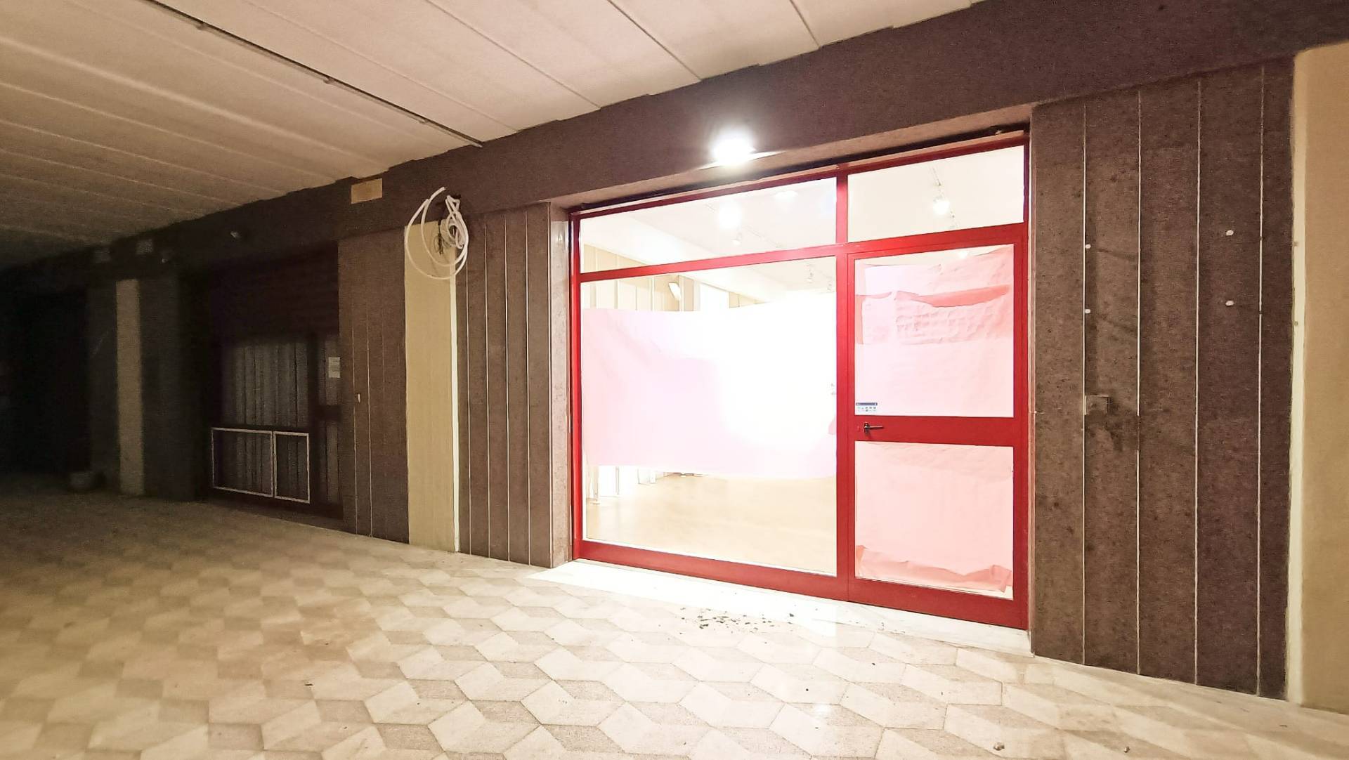 Locale commerciale in vendita a Lucera