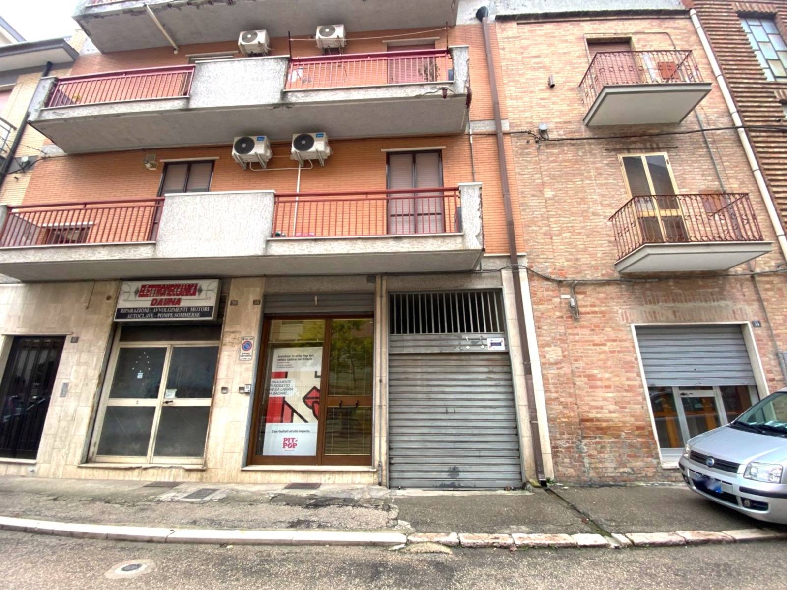 Box o garage in vendita a Lucera