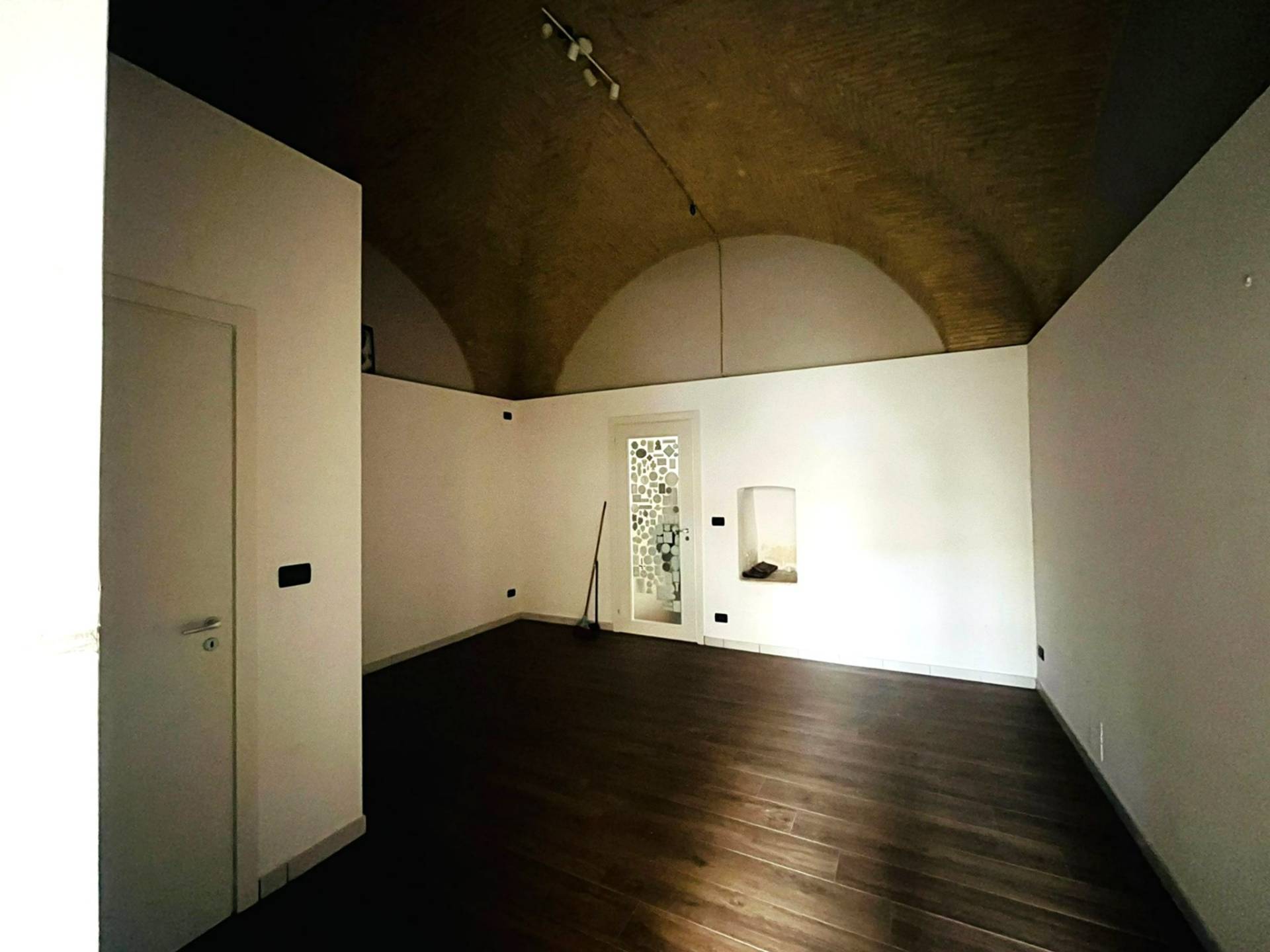 Locale commerciale in affitto a Lucera