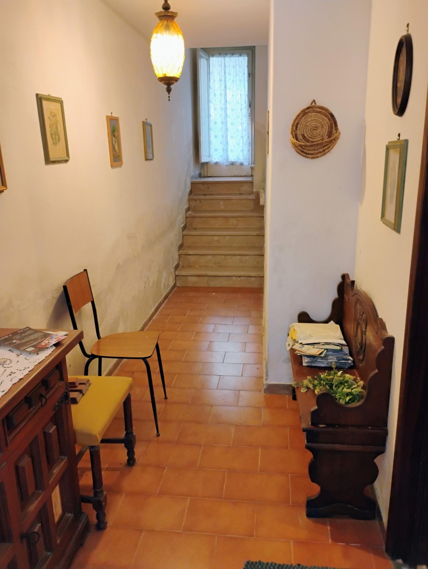Casa indipendente da ristrutturare a Fauglia