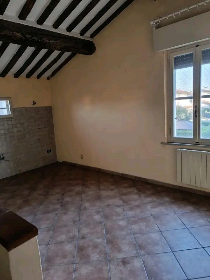 Casa indipendente in affitto a Cascina