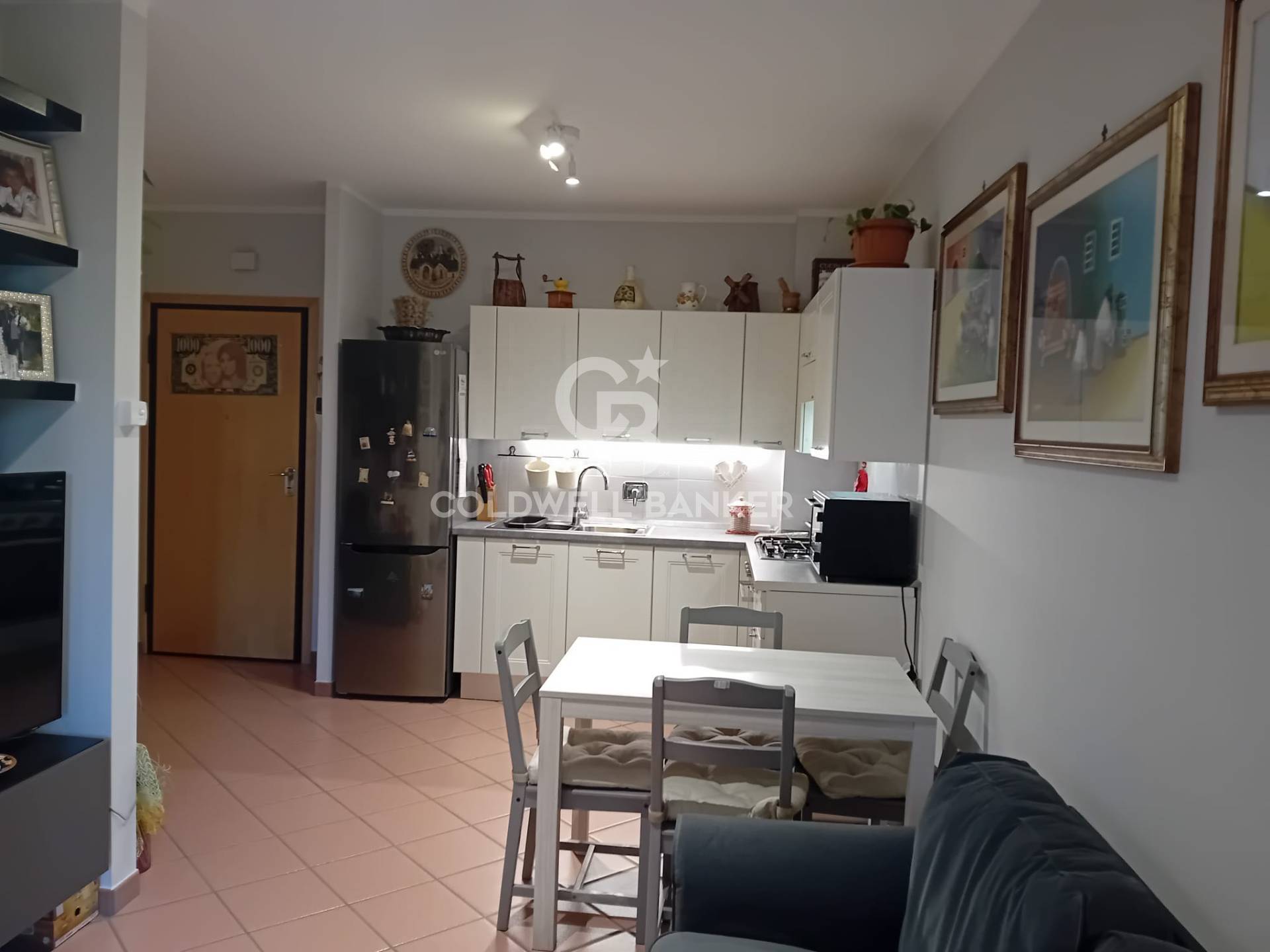 Appartamento in vendita a Sutri, centro