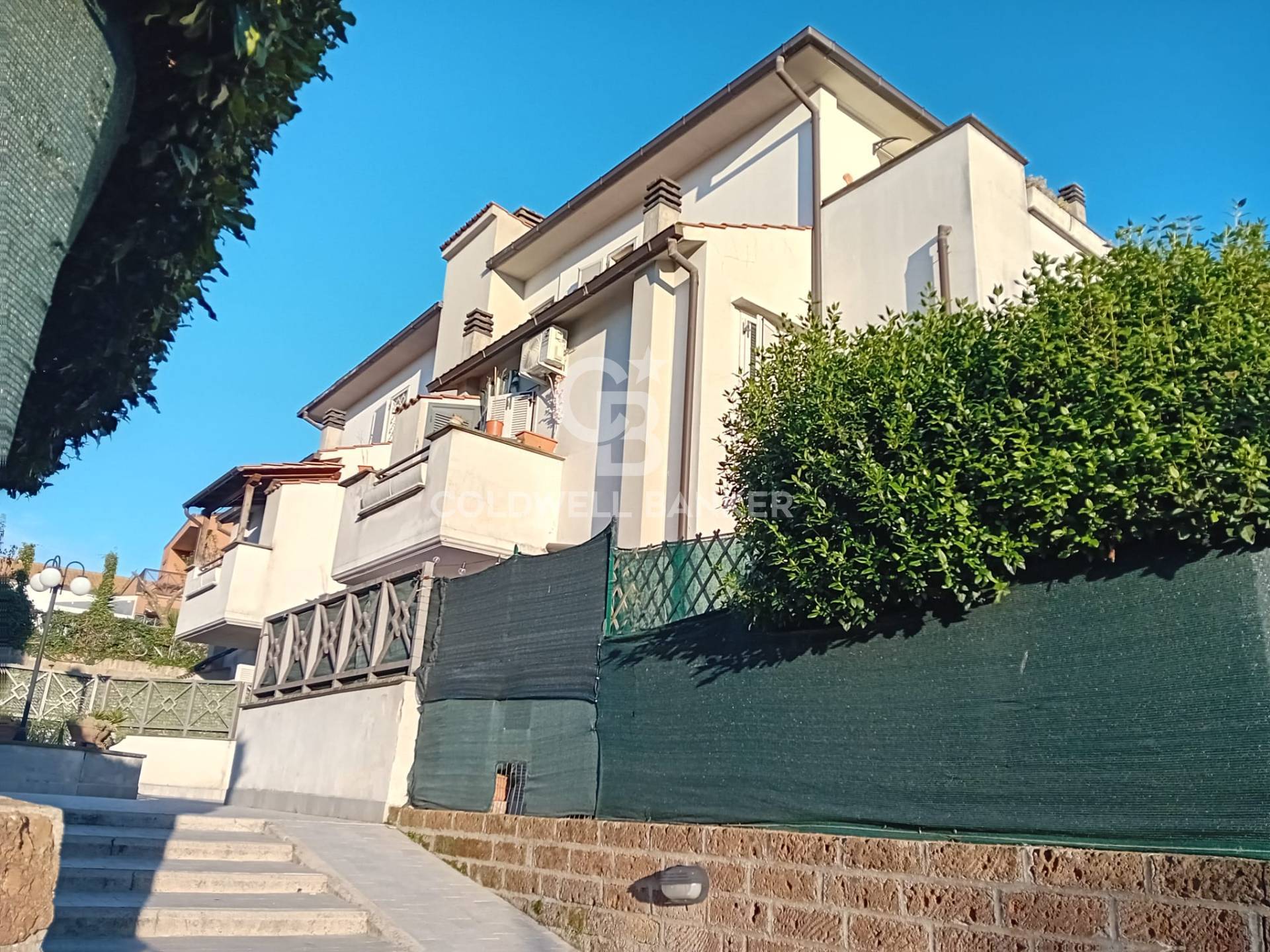 Appartamento in vendita a Sutri, centro