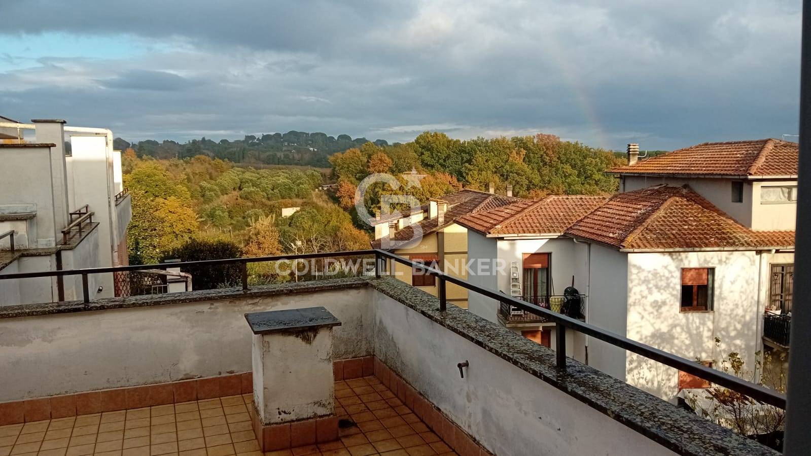 Appartamento in vendita a Sutri, centro