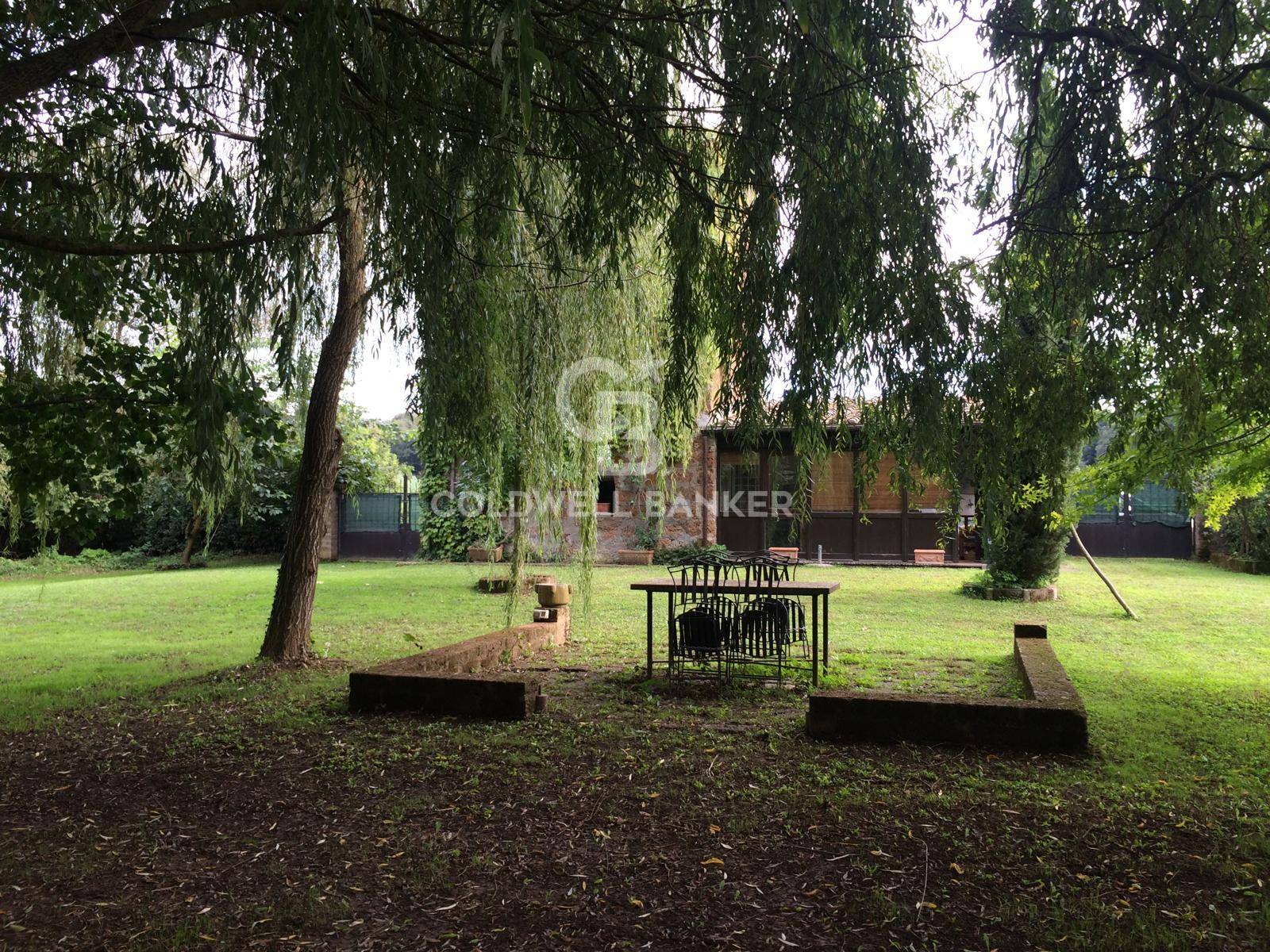 Casa indipendente in affitto a Sutri, Cassia