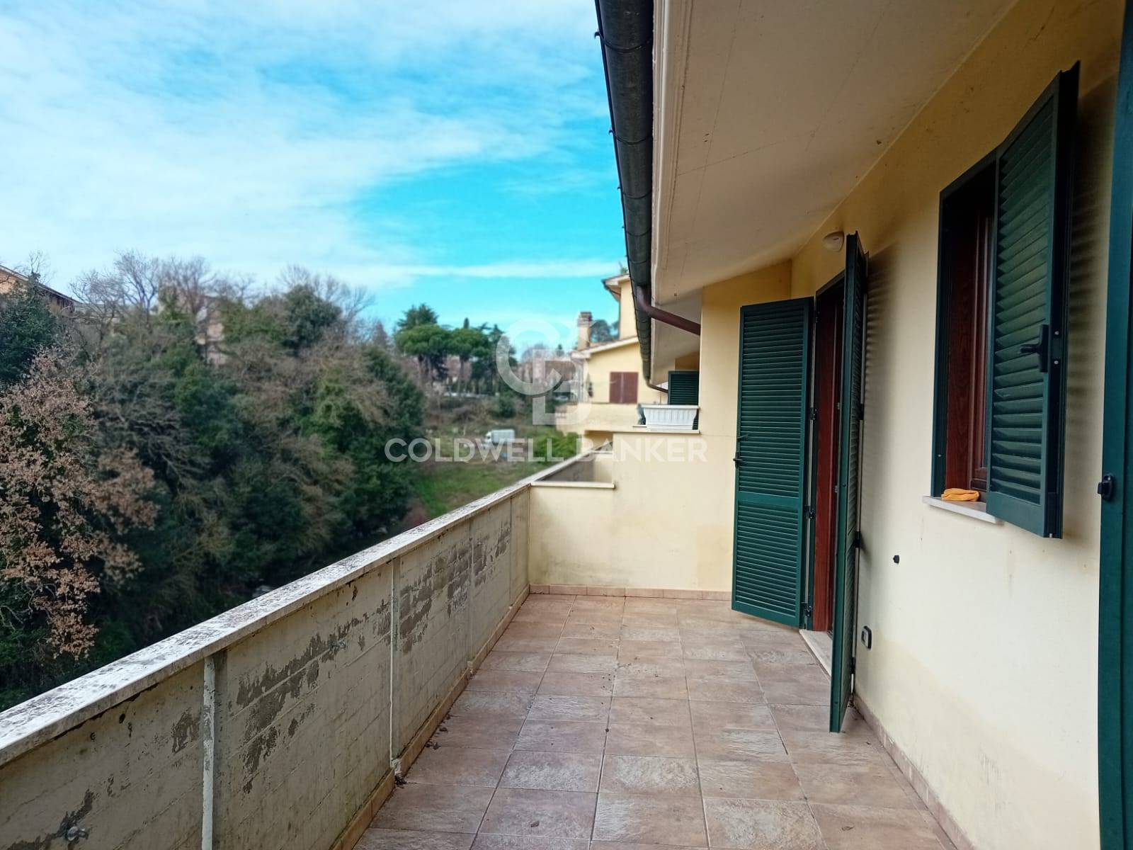 Appartamento indipendente in vendita a Sutri, centro