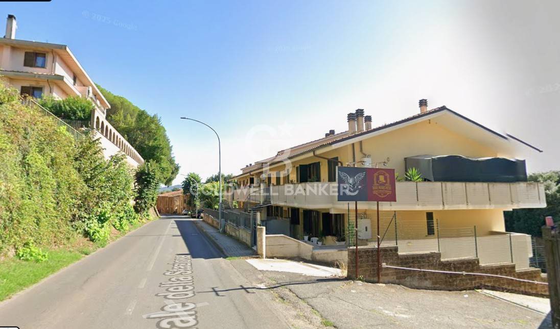 Appartamento indipendente in vendita a Sutri, centro