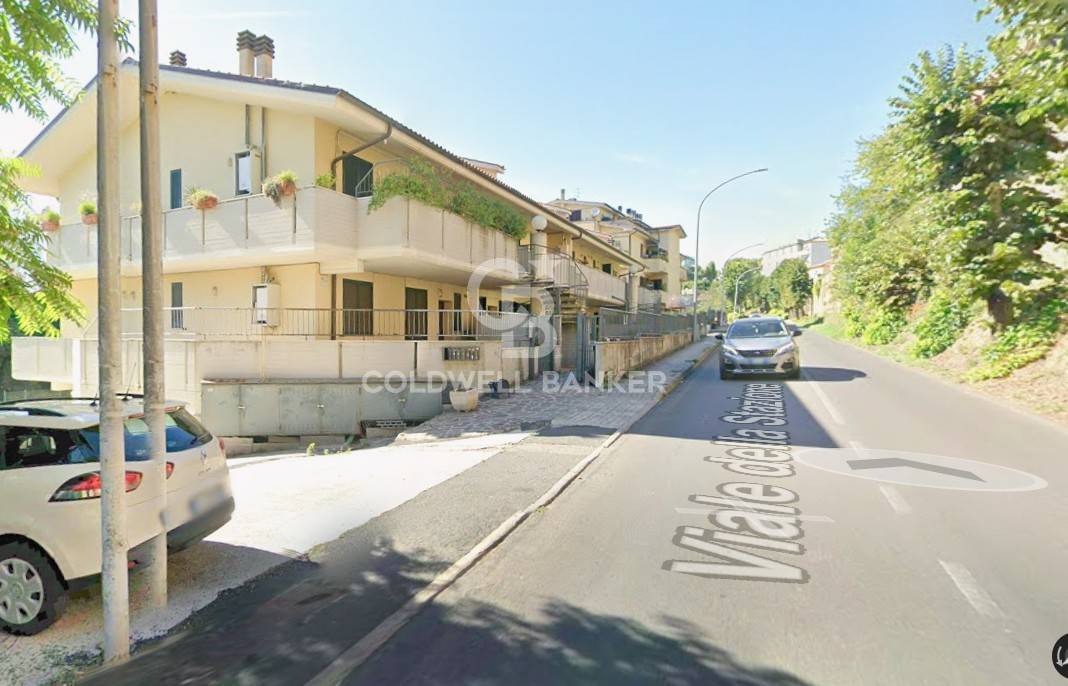 Appartamento indipendente in vendita a Sutri, centro