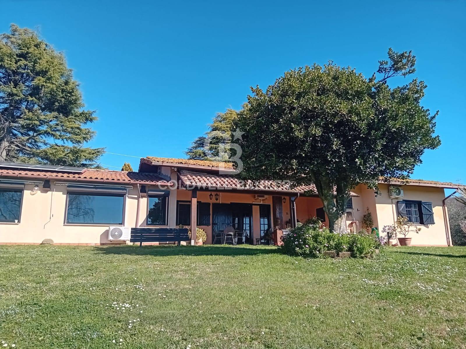 Villa in vendita a Sutri