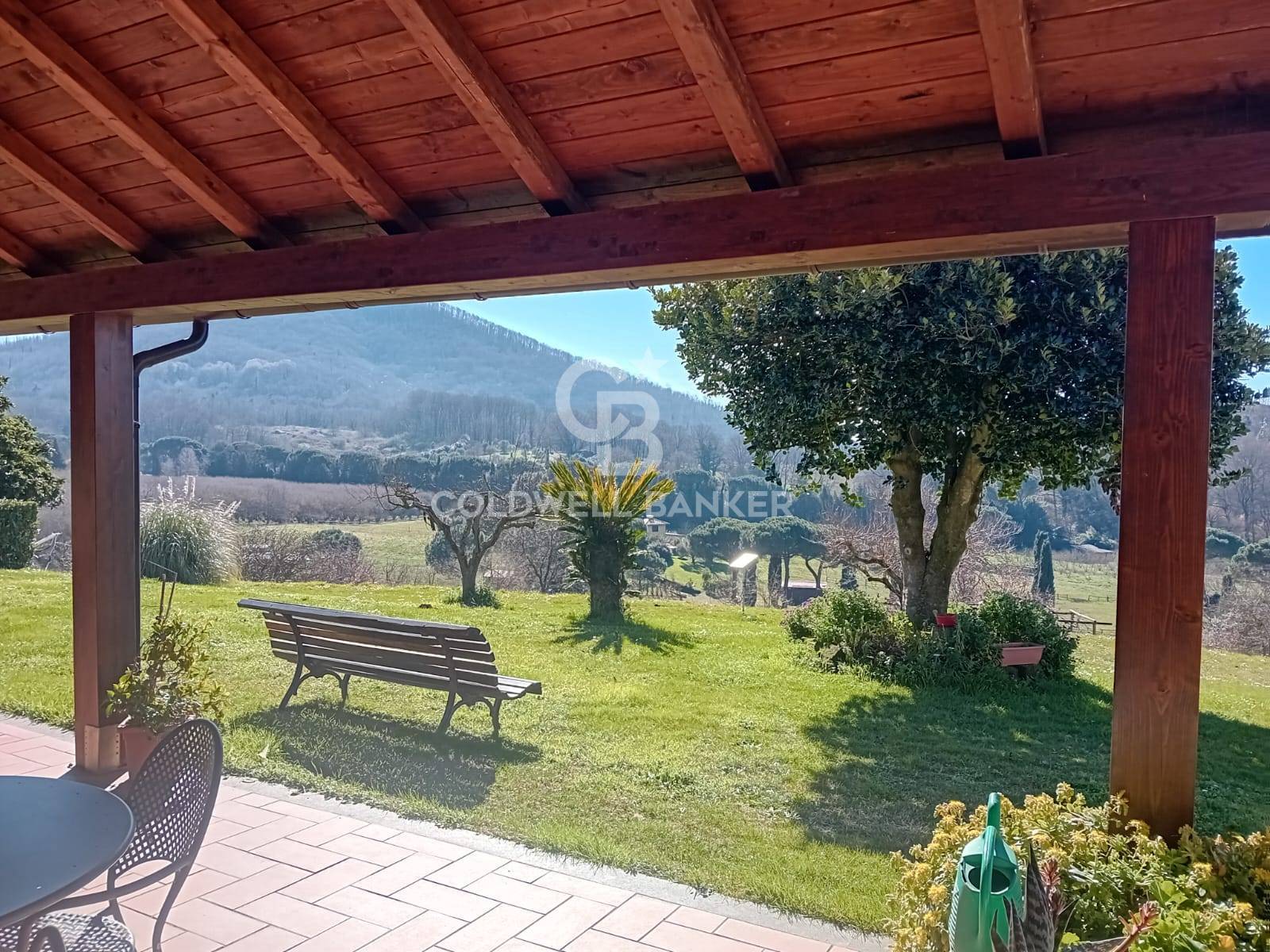 Villa in vendita a Sutri